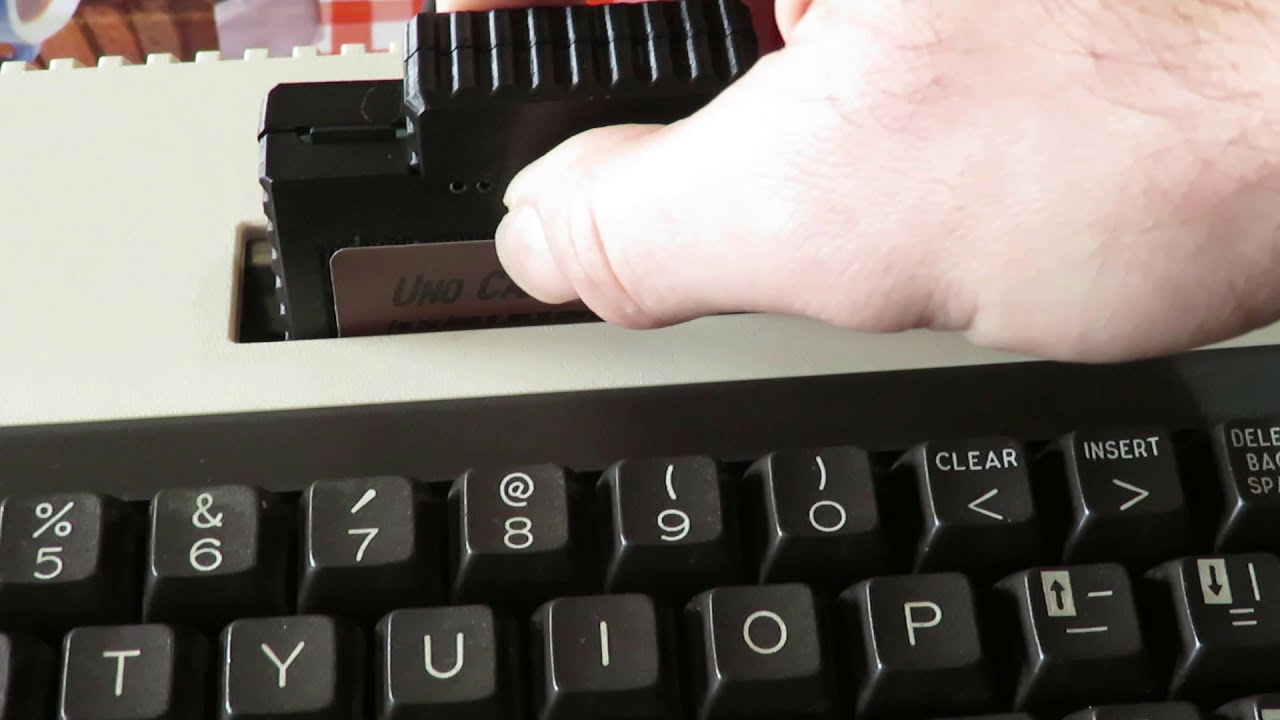 Atari 800XL + UnoCart A8 Games Collection