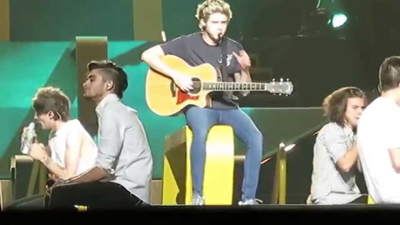 One Direction OTRATourJapan Kiss you-ready to run