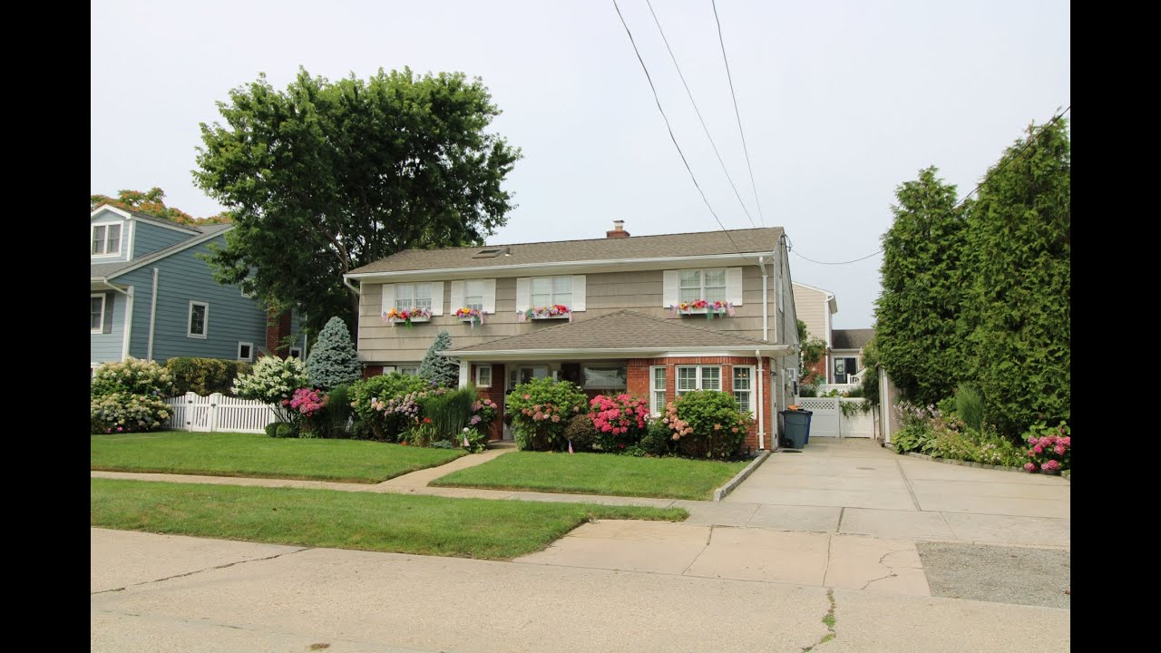 23 Mineola Ave., Point Lookout NY 11569 *IN CONTRACT FOR SALE* *Hug Exclusive 516-431-8000