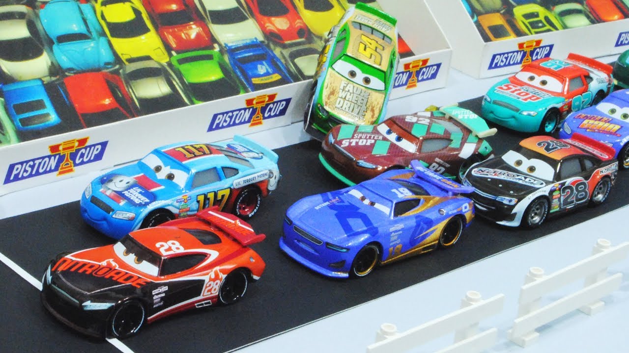 Cars 3 : Team Piston Cup Race! - StopMotion