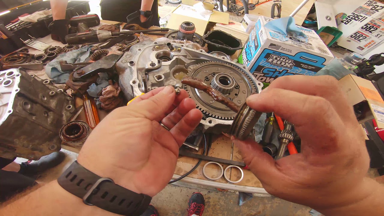 Tim tries to reassemble a Mazda G5MR transmission