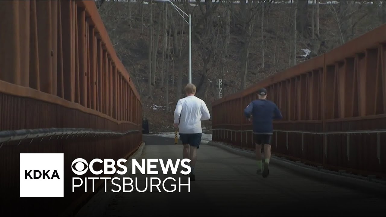 Pittsburgh run club takes advantage of bridge linking Brighton Heights to Riverview Park
