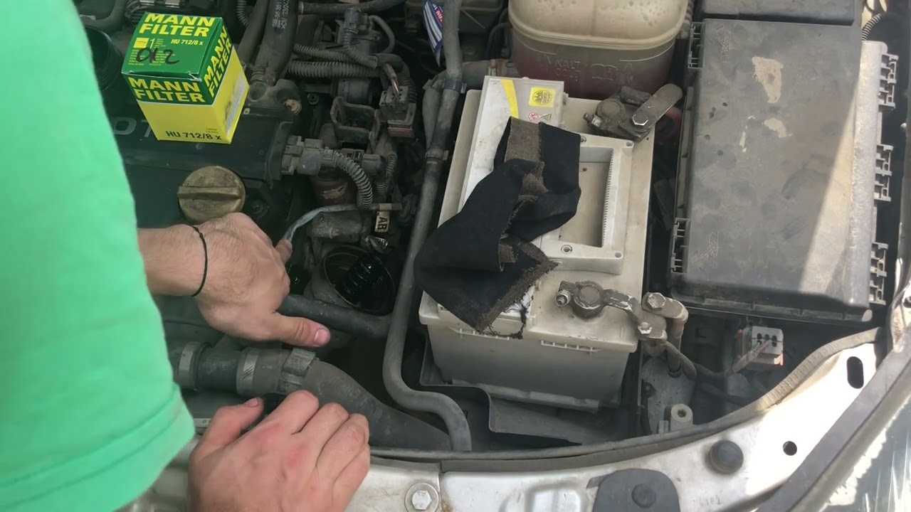Schimb ulei motor și filtru ulei la Opel Astra H din 2005