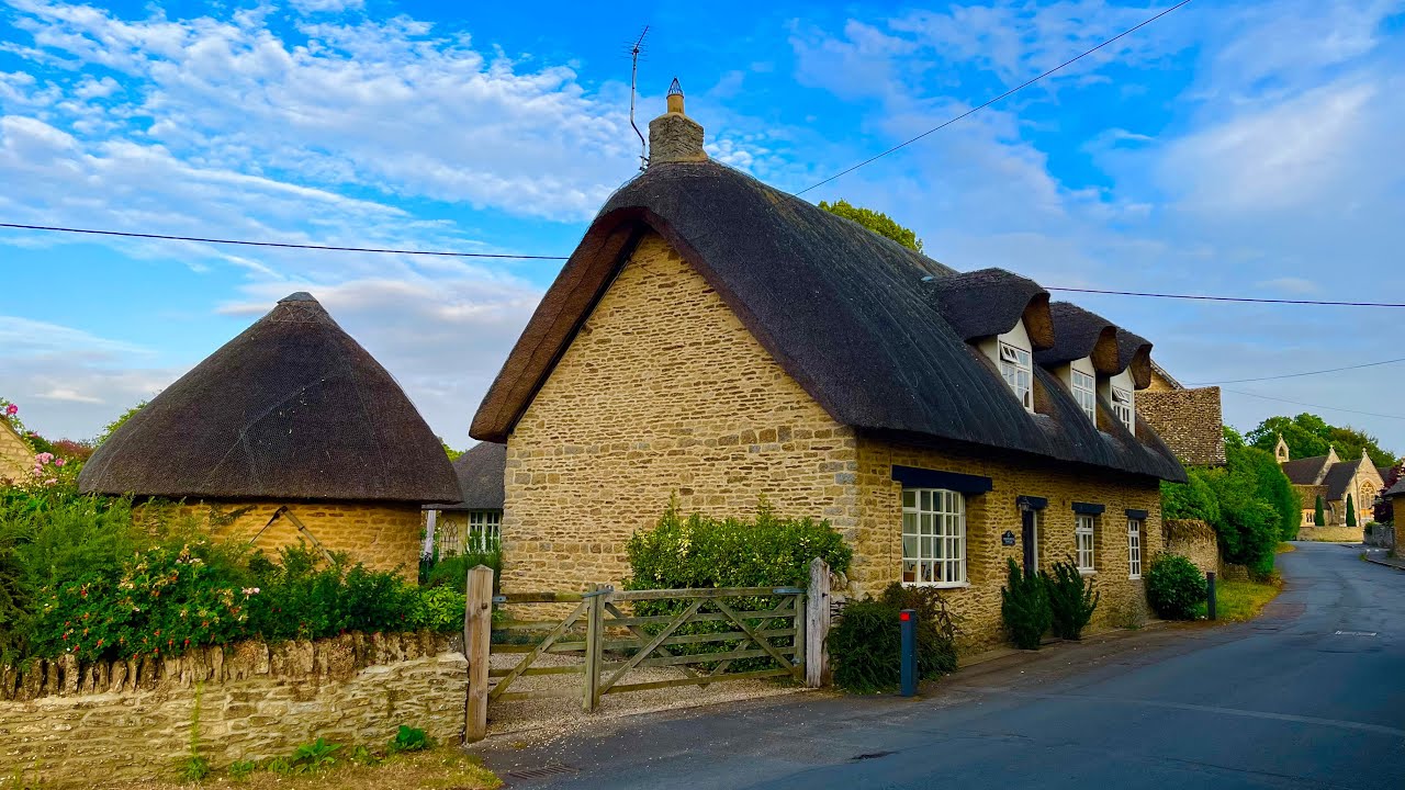 Is This the Most Beautiful Village in England?  (5:30 AM Walk) in the English Countryside