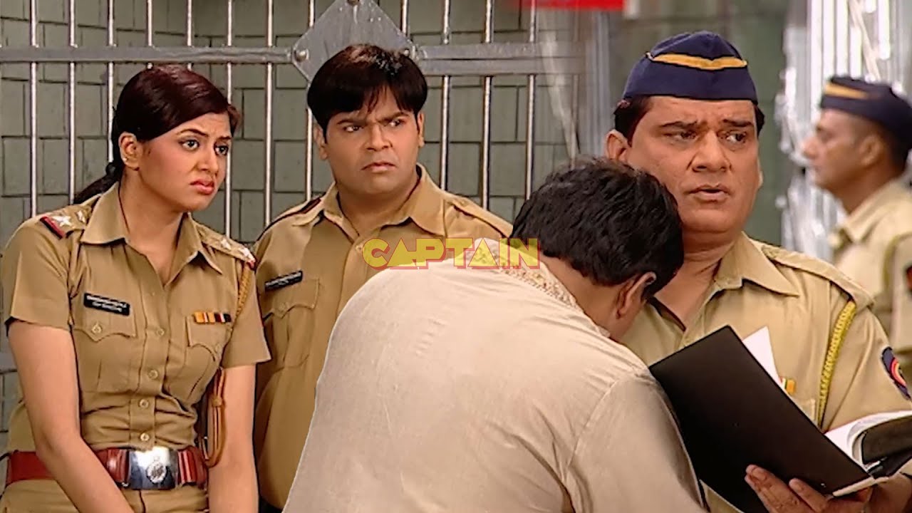 चौकी में आकर इस आदमी ने गोपी से किया भरत मिलन | Best of F.I.R. | Full Comedy