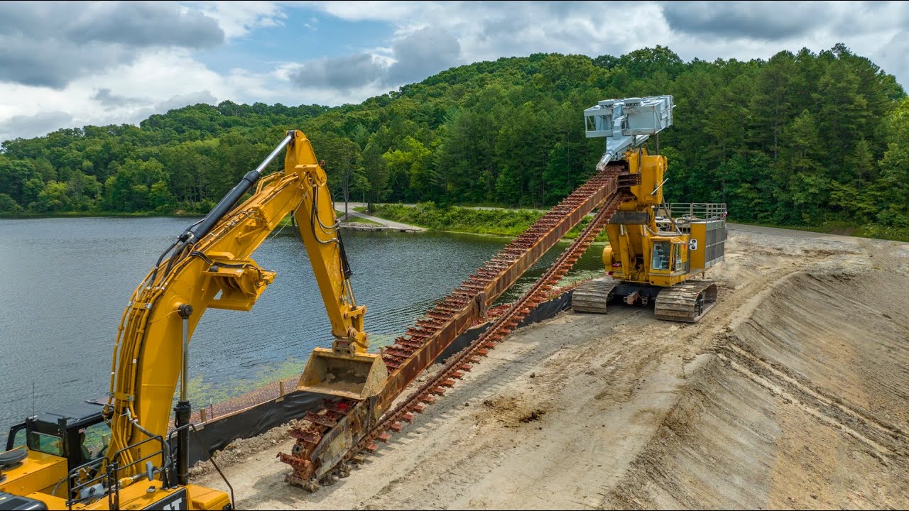 Dewind One-Pass Trenching -  Video and footage by -Bravo Charlie Productions
