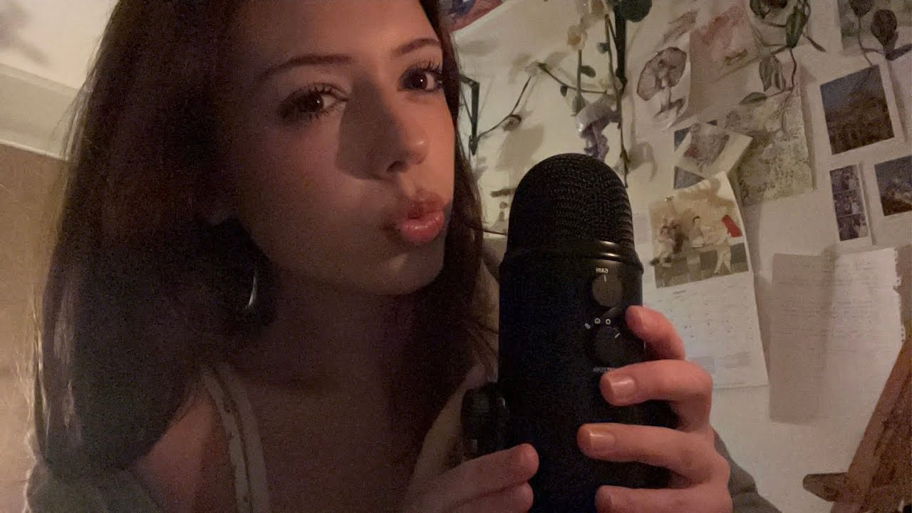 Asmr~Yapping your ears off