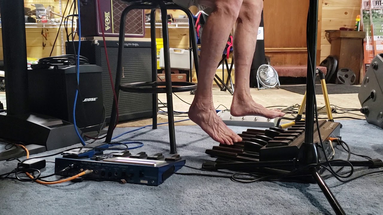 Bass pedals slow blues