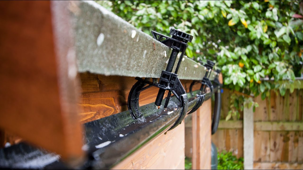 How to fit guttering to a shed - the easy way with Hall's Rainsaver Brackets