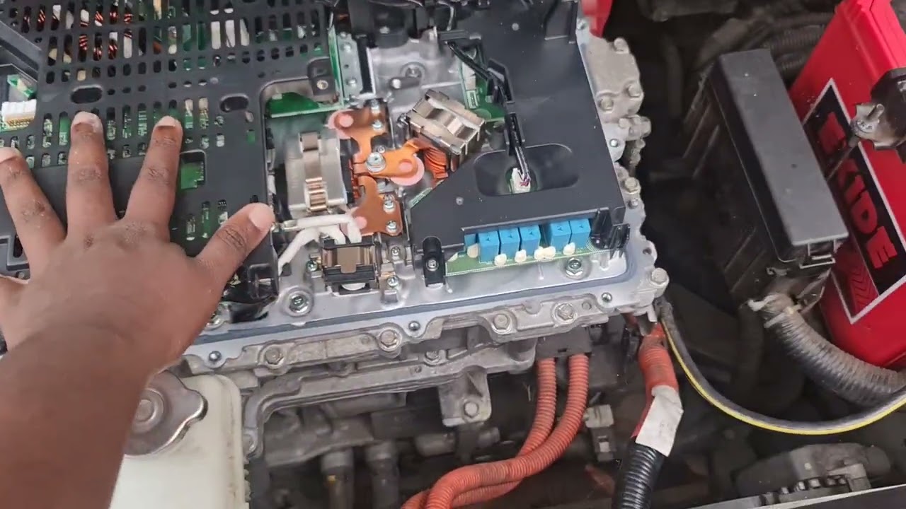 විනෝද සමය with Nissan Leaf Electronic Repair 😁
