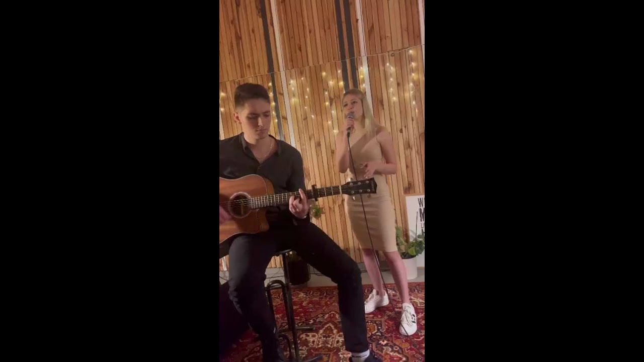Maja & Michał - While My Guitar Gently Weeps (Cover - Live)