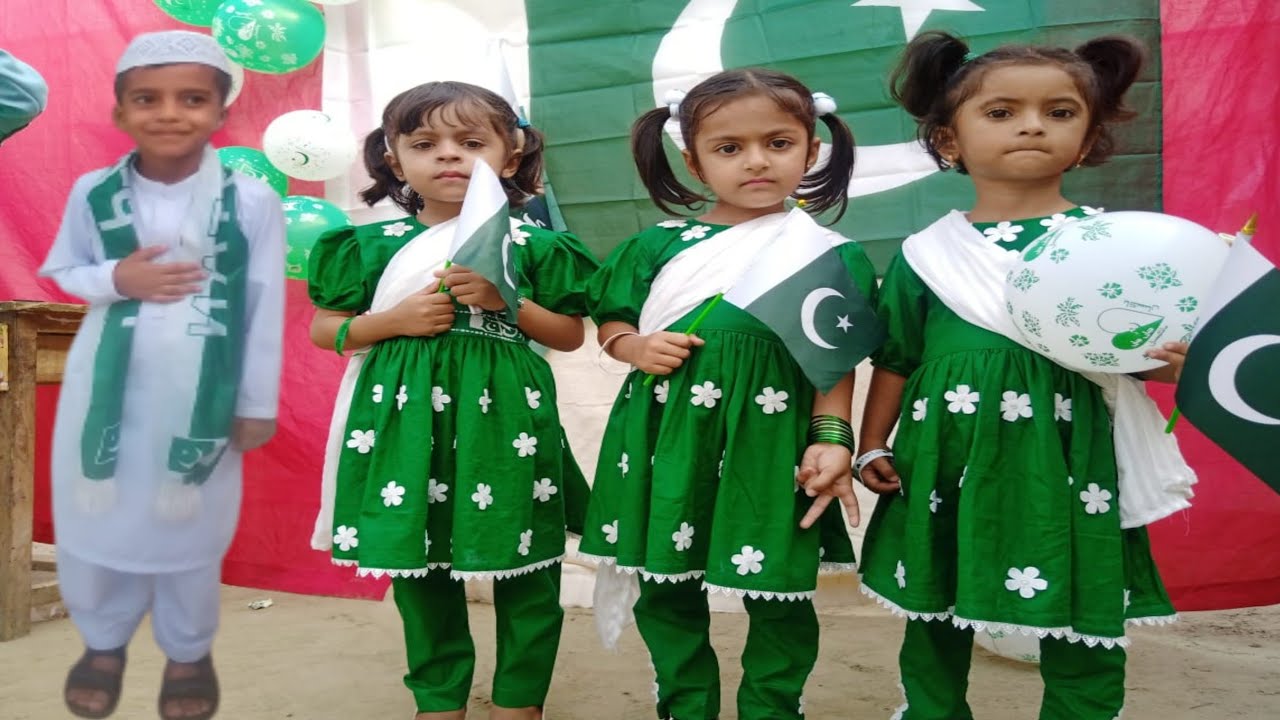 Celebration of independence day/sweet dish in flag color/14 August celebration by HadiaEmaan Ideas