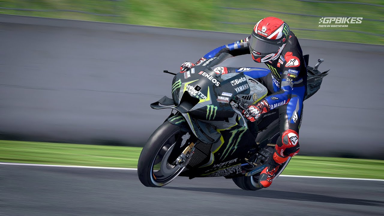 GP Bikes - Monster Energy Yamaha MotoGP in Le Mans (TV Cam version)