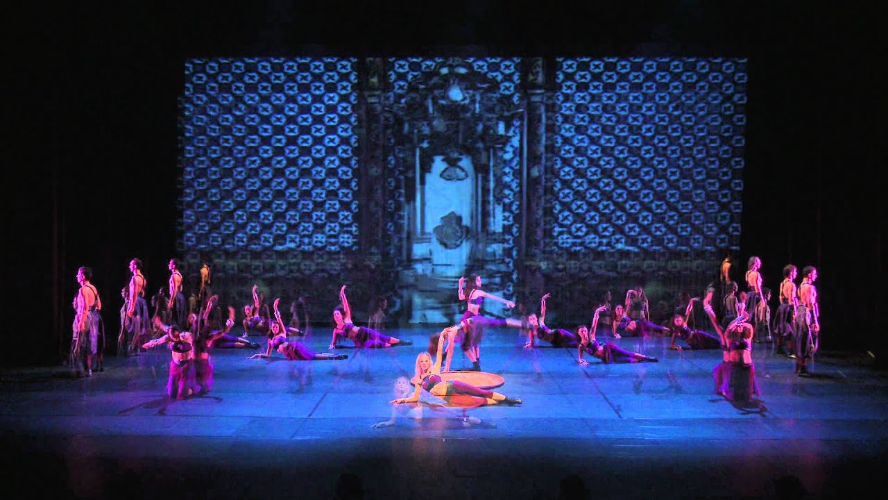 Topkapı Palace (Topkapı Sarayı) - İstanbul Shaman Dance Theatre