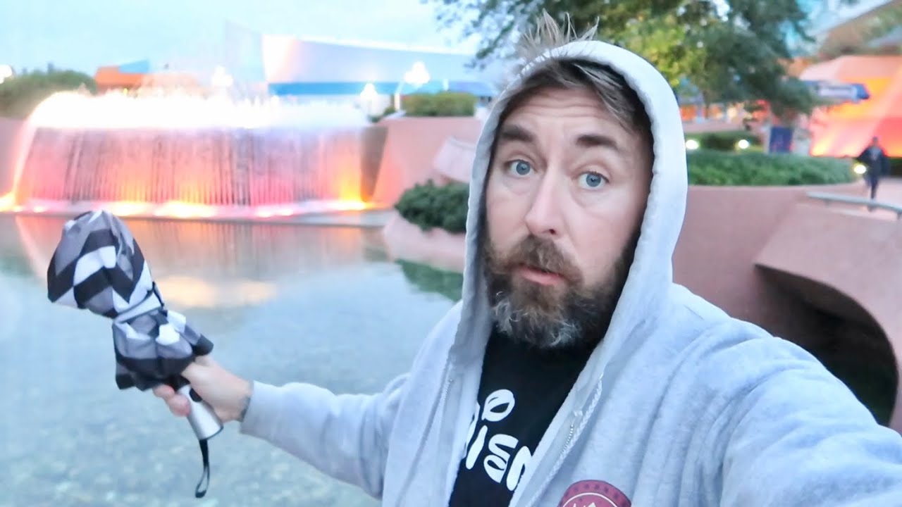 The Perfect Cold & Rainy Night at EPCOT - No Ride Wait Times & Disney Announces The Best News Ever