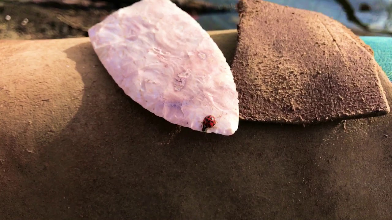 Flint Knapping with Douglas Alcorn II Beveled Hardin out of Burlington Chert
