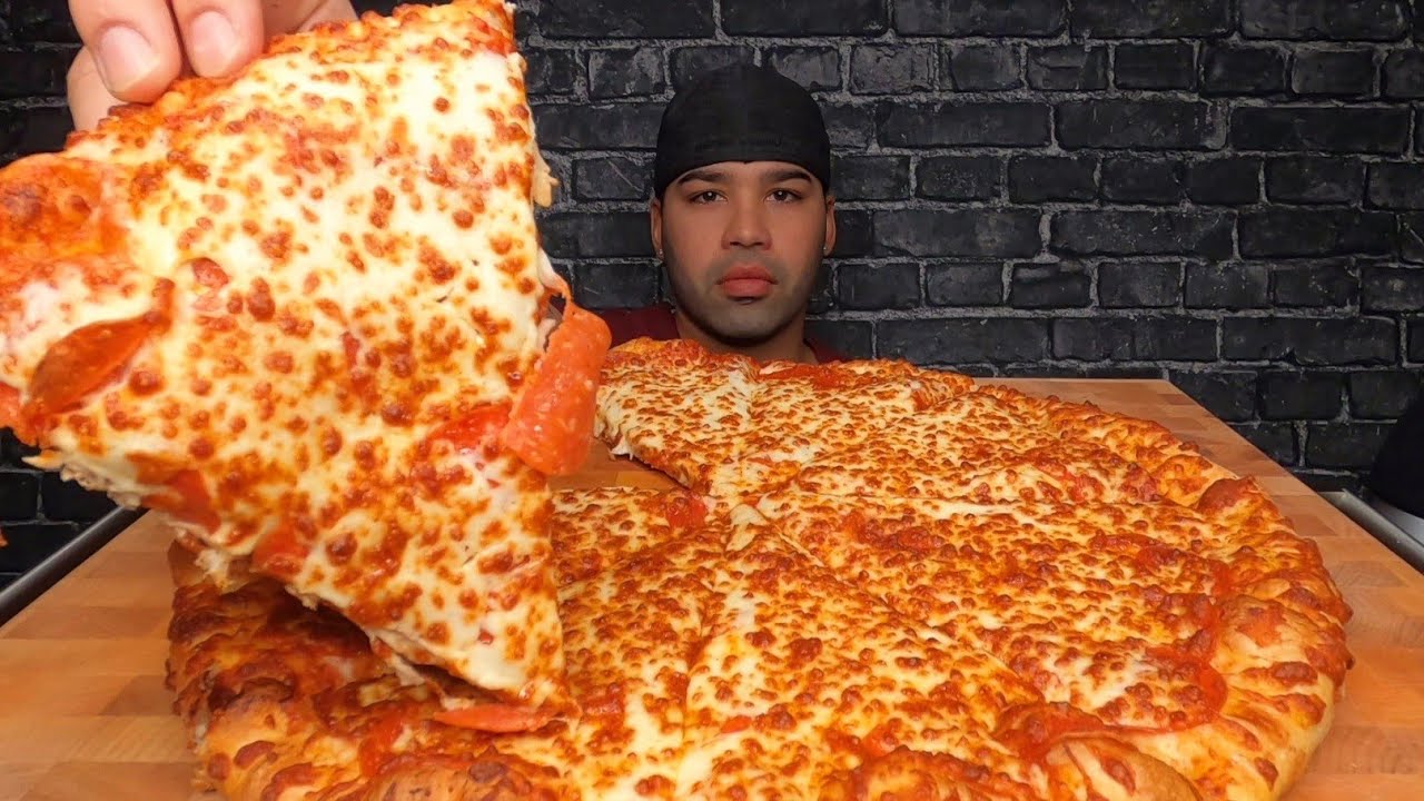 (ASMR NO TALKING) DOMINO'S TRIPLE CHEESE TRIPLE PEPPERONI PIZZA MUKBANG