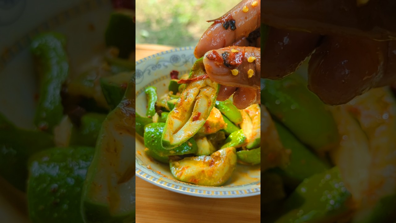 Mouth Watering Mango Pickle 🤤 | #shorts #food #masala #mango