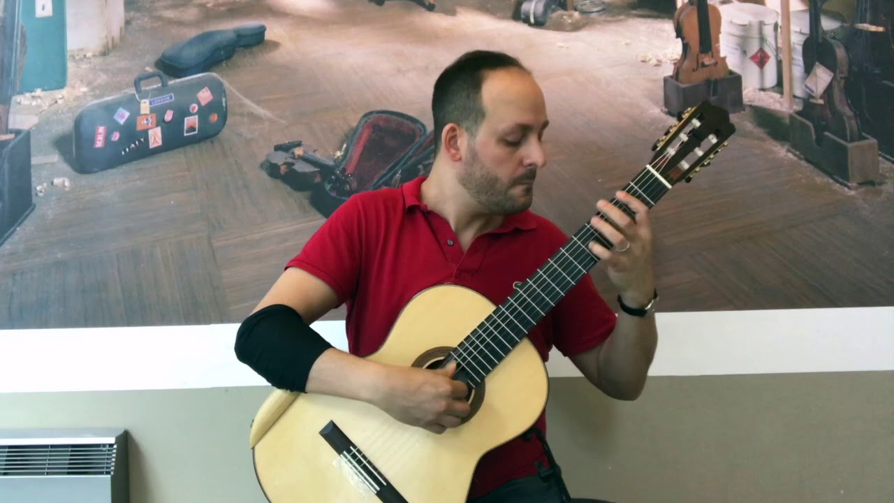 Turina: Sonata, Op.61 - 3rd mvt. (Tariq Harb, guitar)