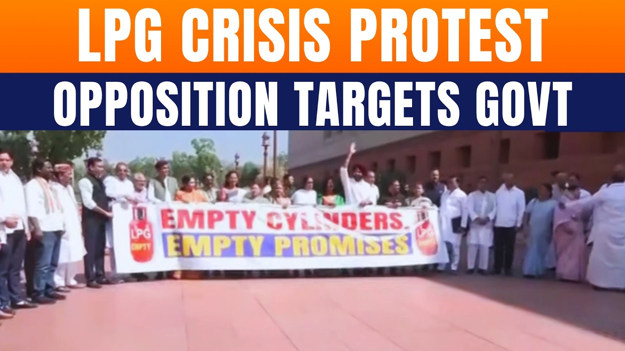 LIVE: Opposition MPs Protest In Parliament Over LPG Supply Issue In Delhi | News9