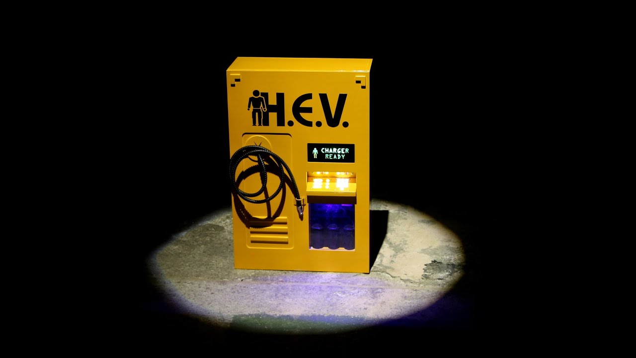 Делаем станцию зарядки из Half-Life / Making of Half-Life H.E.V. charger
