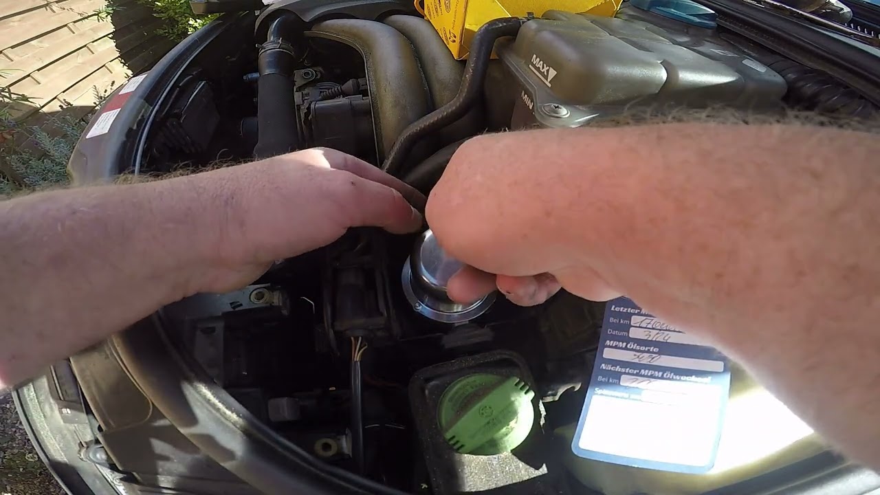 Audi A4 B6 ALT Vakuumpumpe Bremssystem wechseln