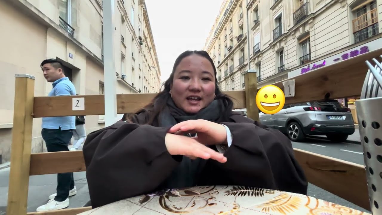 Street food(fête de 🌓 )+dinner(y we r disappointed)☹️ @Tendolvlog #tibetanvlogger 