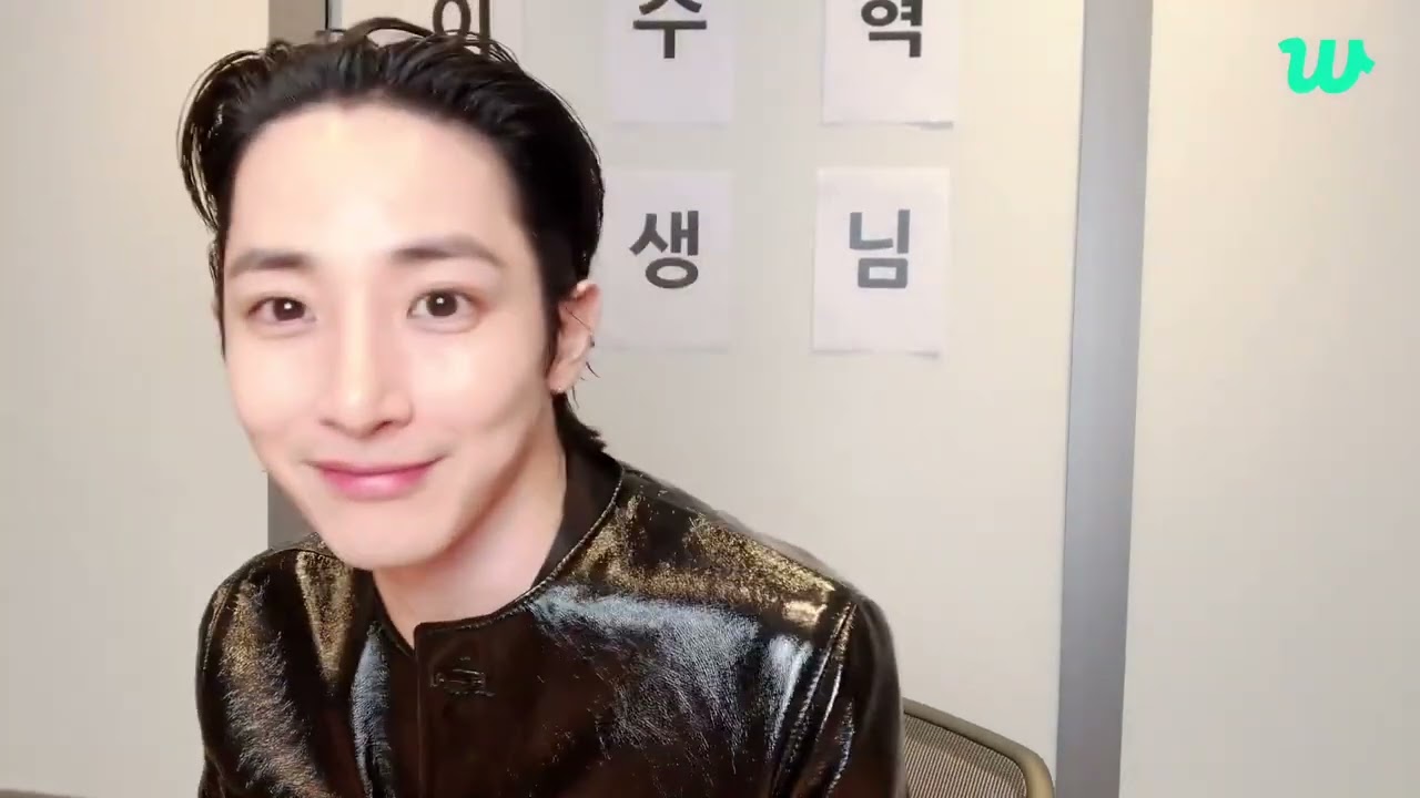 Weverse Live  240827 LEE SOOHYUK (이수혁) 2 ⚡️