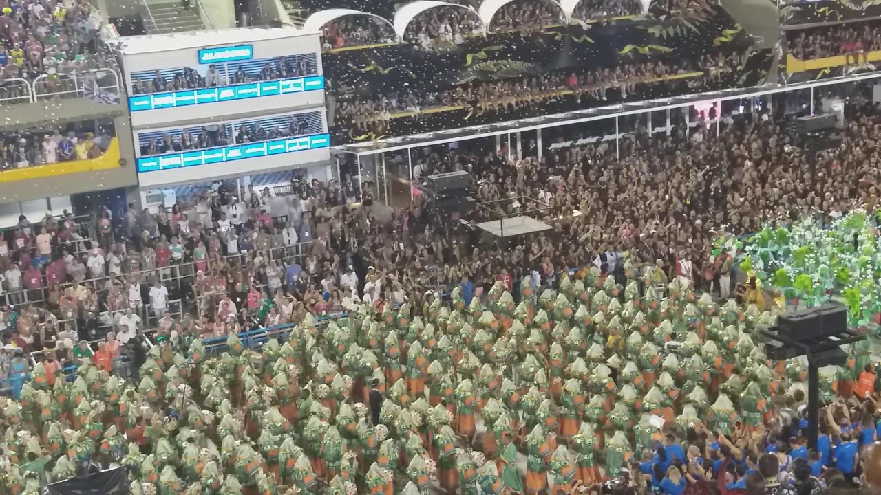 Bateria da Grande Rio 2020