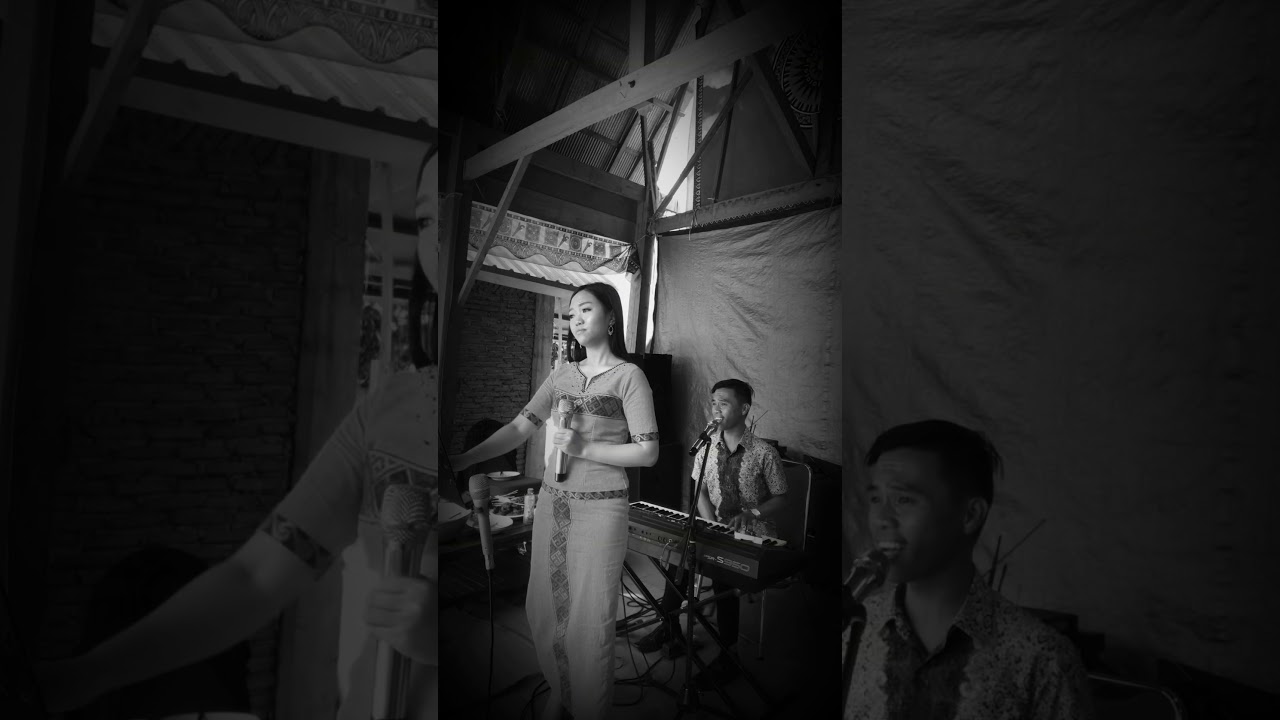 WOW!!! LUAR BIASA Suara ibu JAKSA Muda TORAJA nyanyi lagu SIPAKABORO&rsquo; SAELAKONA (Cover)