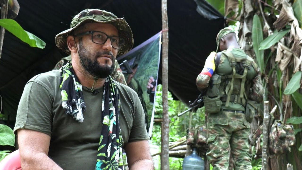 Negociar con un exguerrillero en el poder de Colombia da 