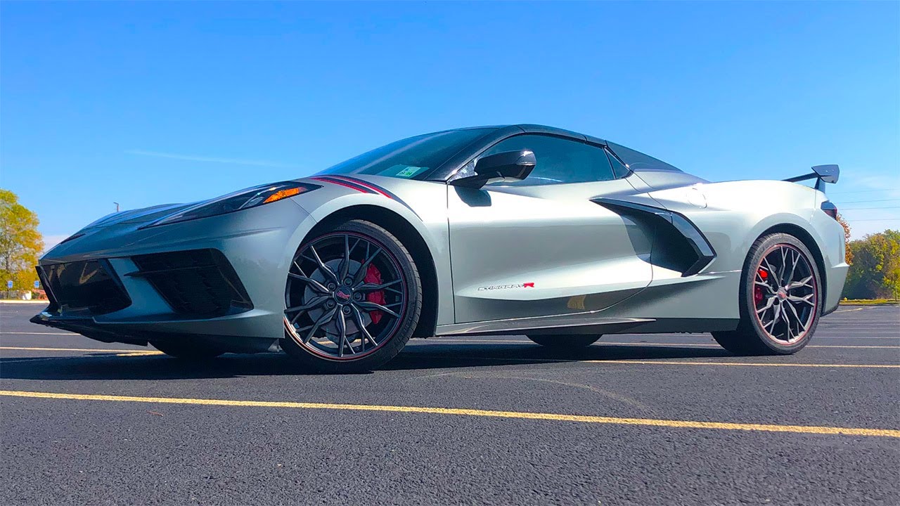 Стоит ли кабриолет C8 Corvette Stingray R 2LT 2023 года 91 000 долларов?