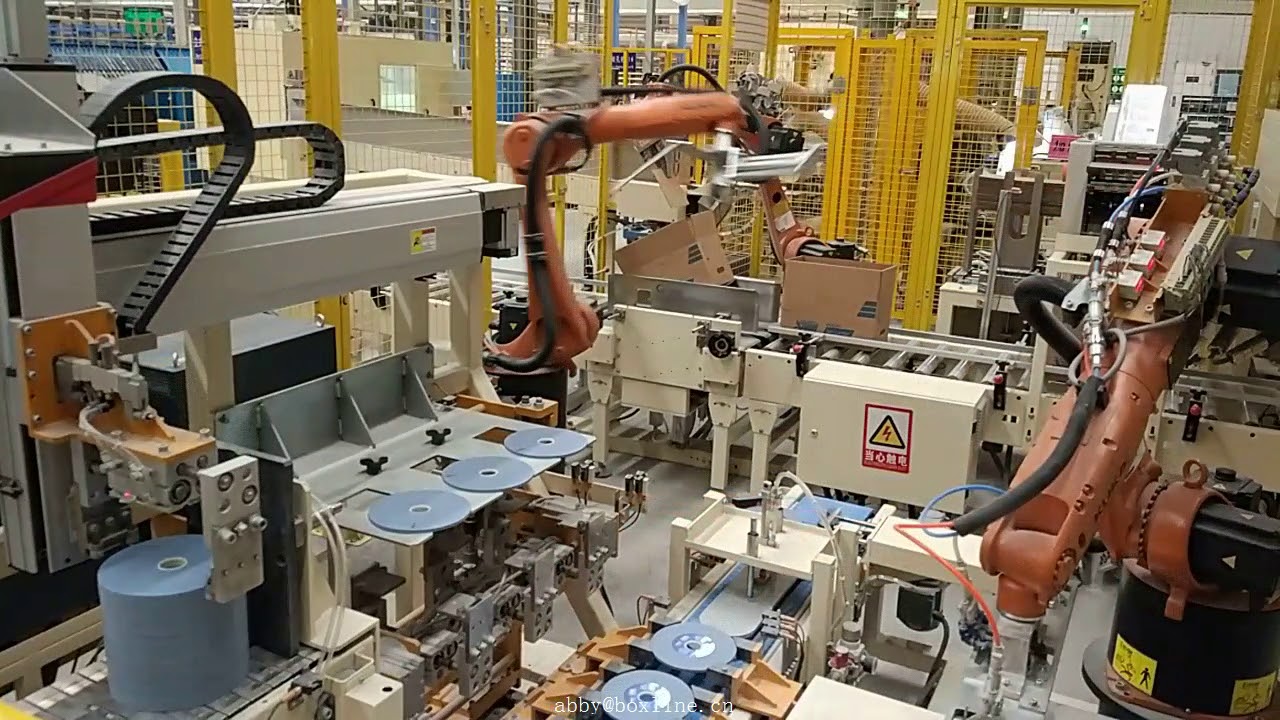 KUKA packing robot-Product packaging into cartons