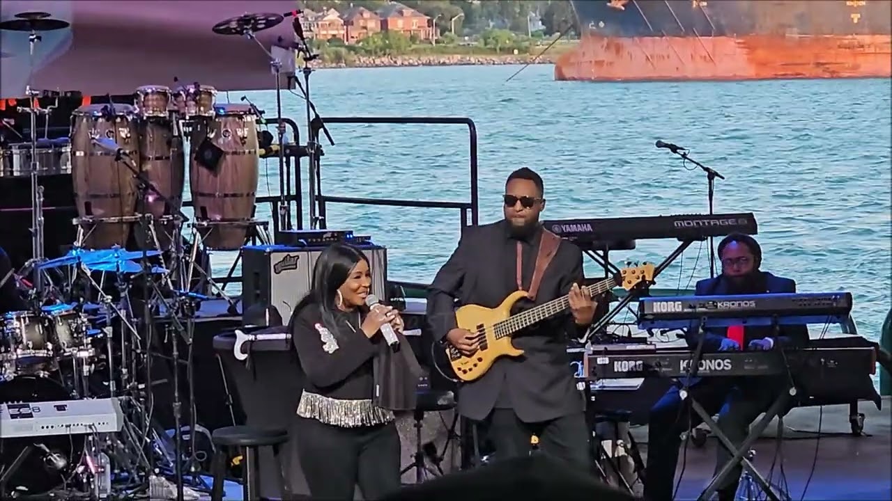 Angela Winbush  - 