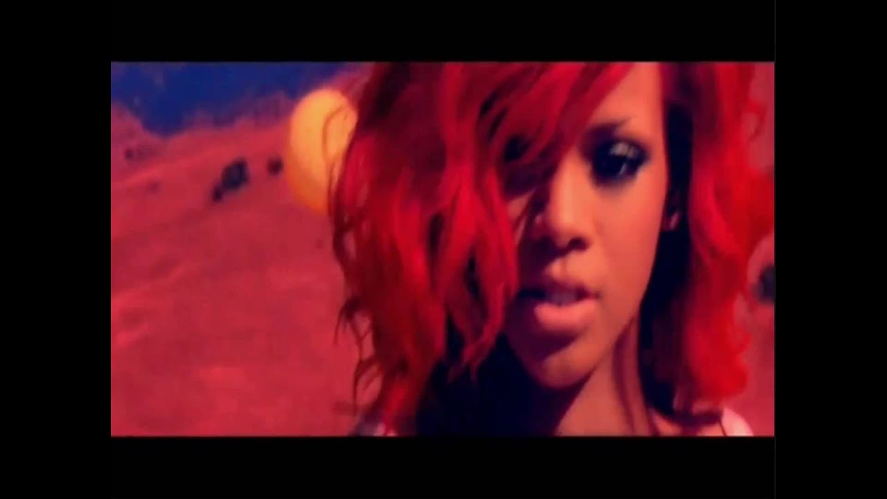 Rihanna - S&M (Music Video)