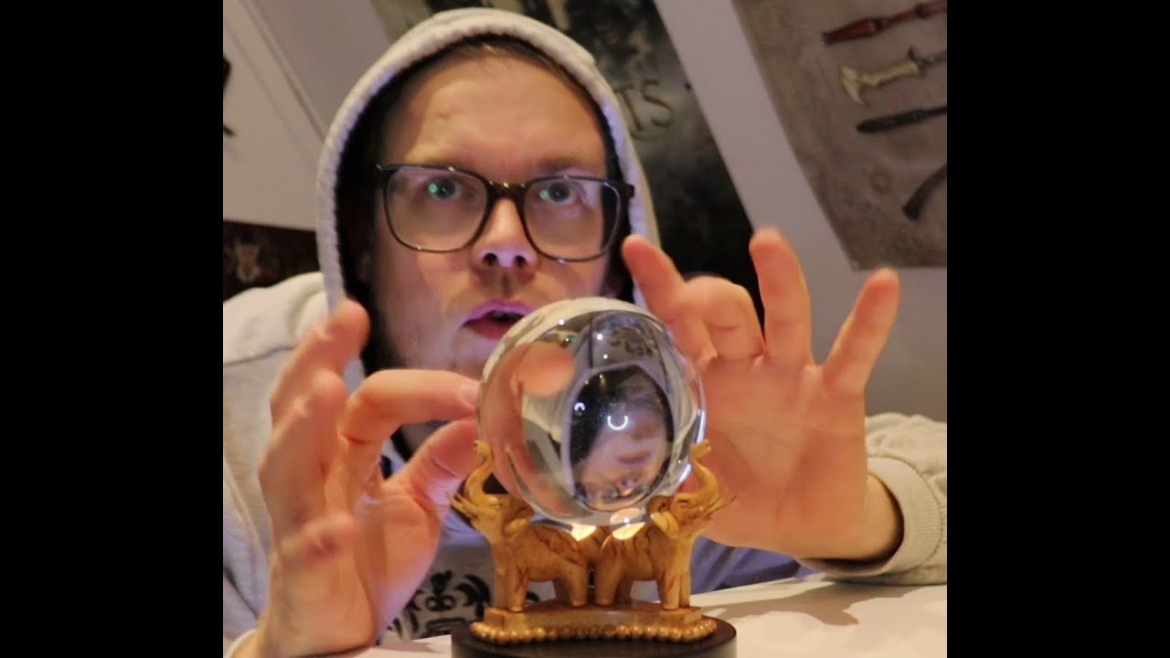 Waarzeggerij / Divination kristallen bal