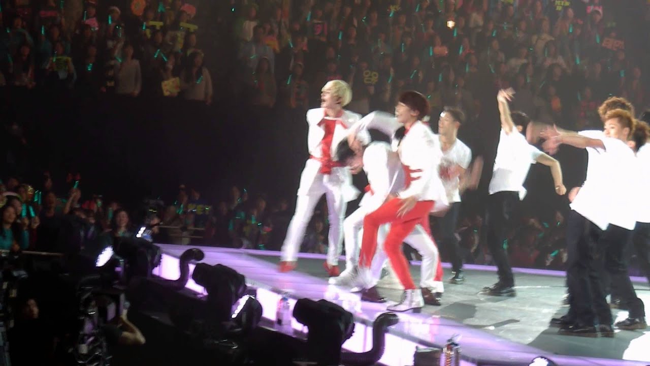 【FANCAM】 131225 SHINee World TOKYO 「Why So Serious?」  （ONEW FOCUS）