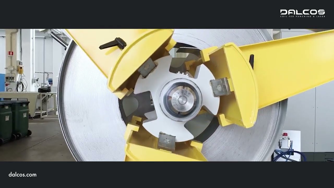 Coil fed electric punching machine for thick materials: DALCOS EXN ergo 800