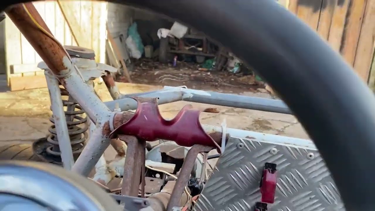 Konstruoju  gazą, apsukam ratą po kiema, šiurpinu kaimynus🤷‍♂️ bandau atgaivinti bagi 4