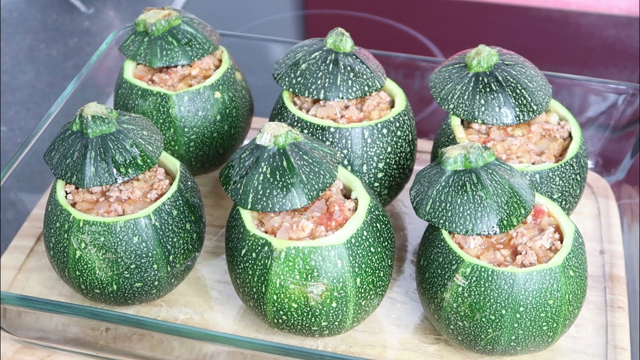 REZEPT: Gefüllte Zucchini mit Hackfleisch | EINFACH & LECKER | #KochenmitMelodie