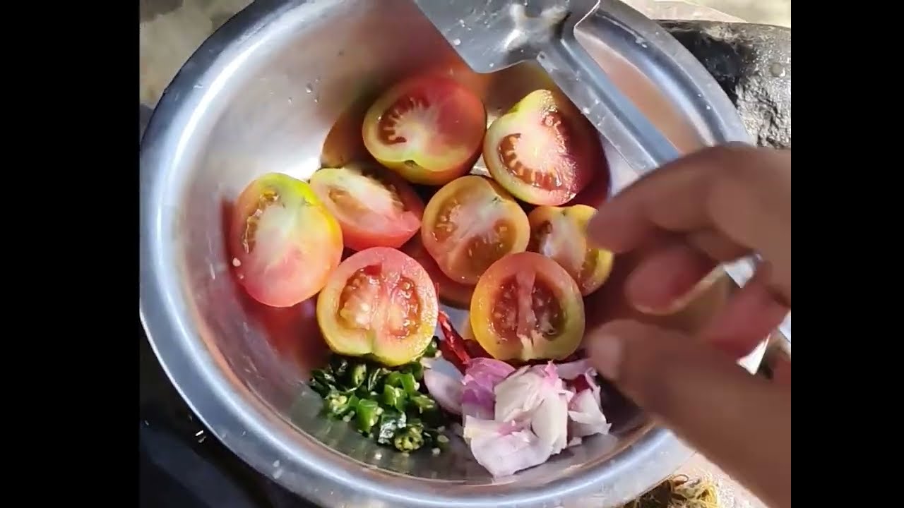 অভাগী যেদিকে যায় সাগর শুকিয়ে যায়।