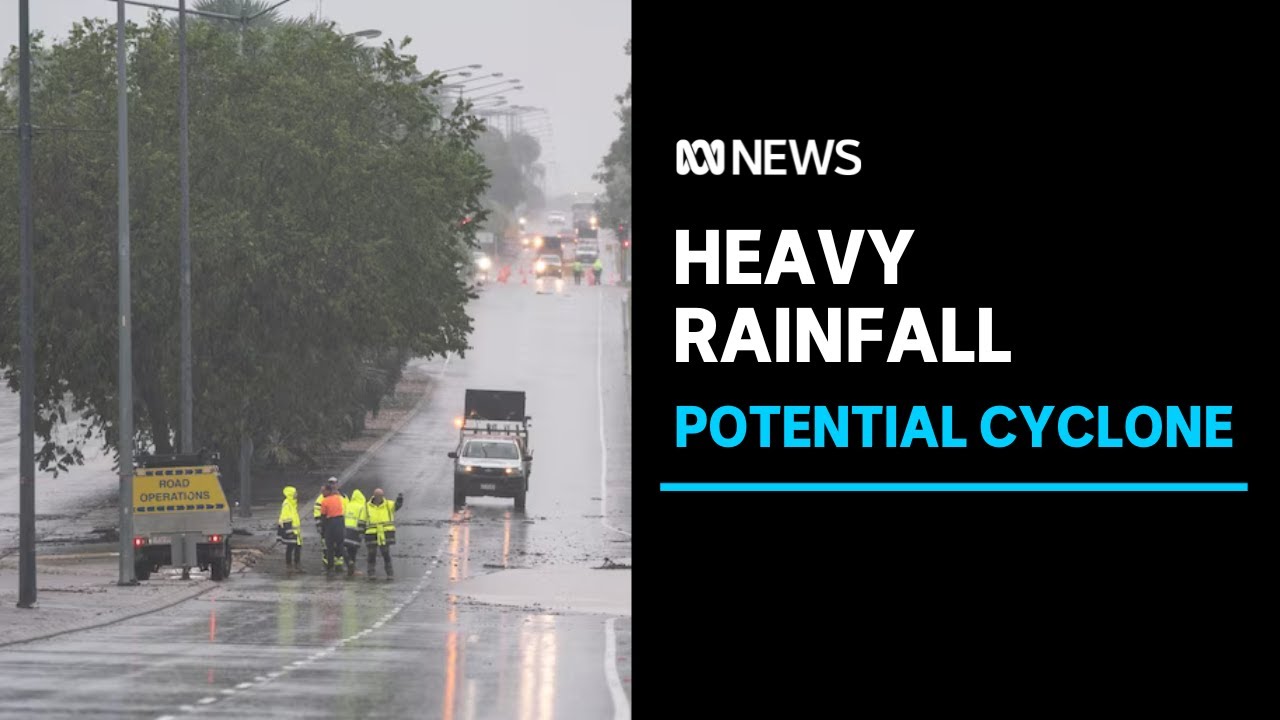 Monsoon causes heavy rainfall, flooding in Darwin suburbs | ABC news