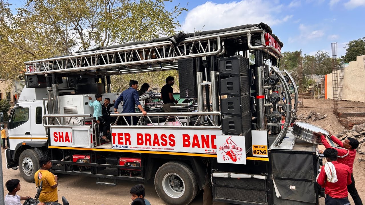Khandobachi Karbharin By SHAIKH MASTER BRASS BAND. Use 🎧