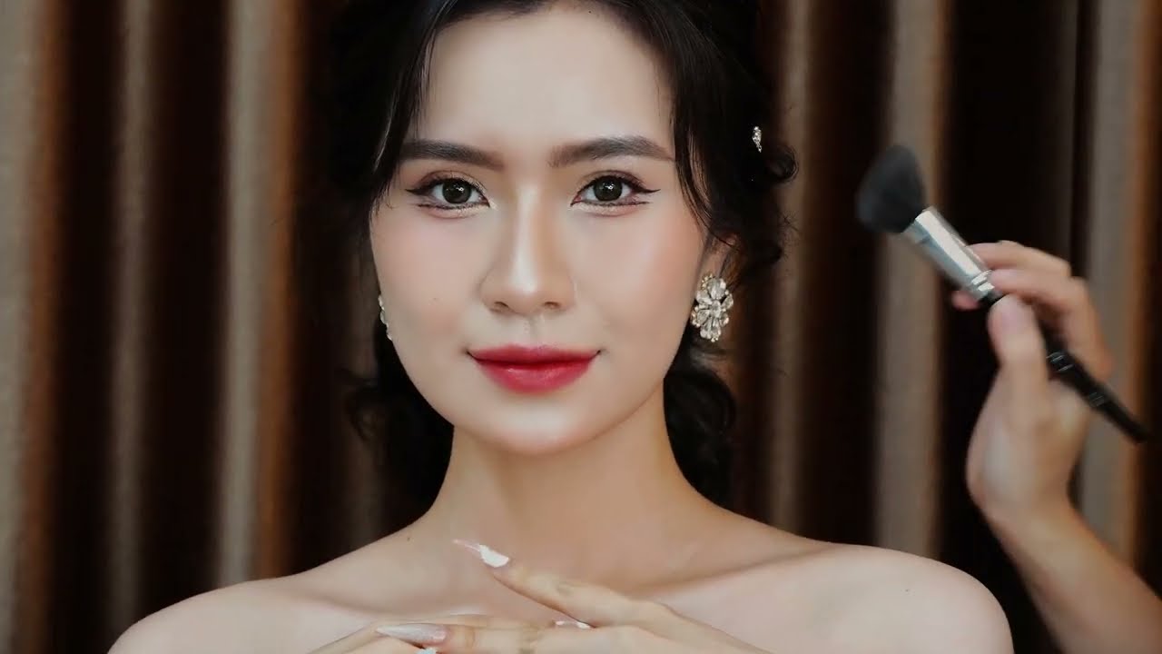 Đào Tạo Make Up Cô Dâu | Studio Áo Cưới Thanh Duyên
