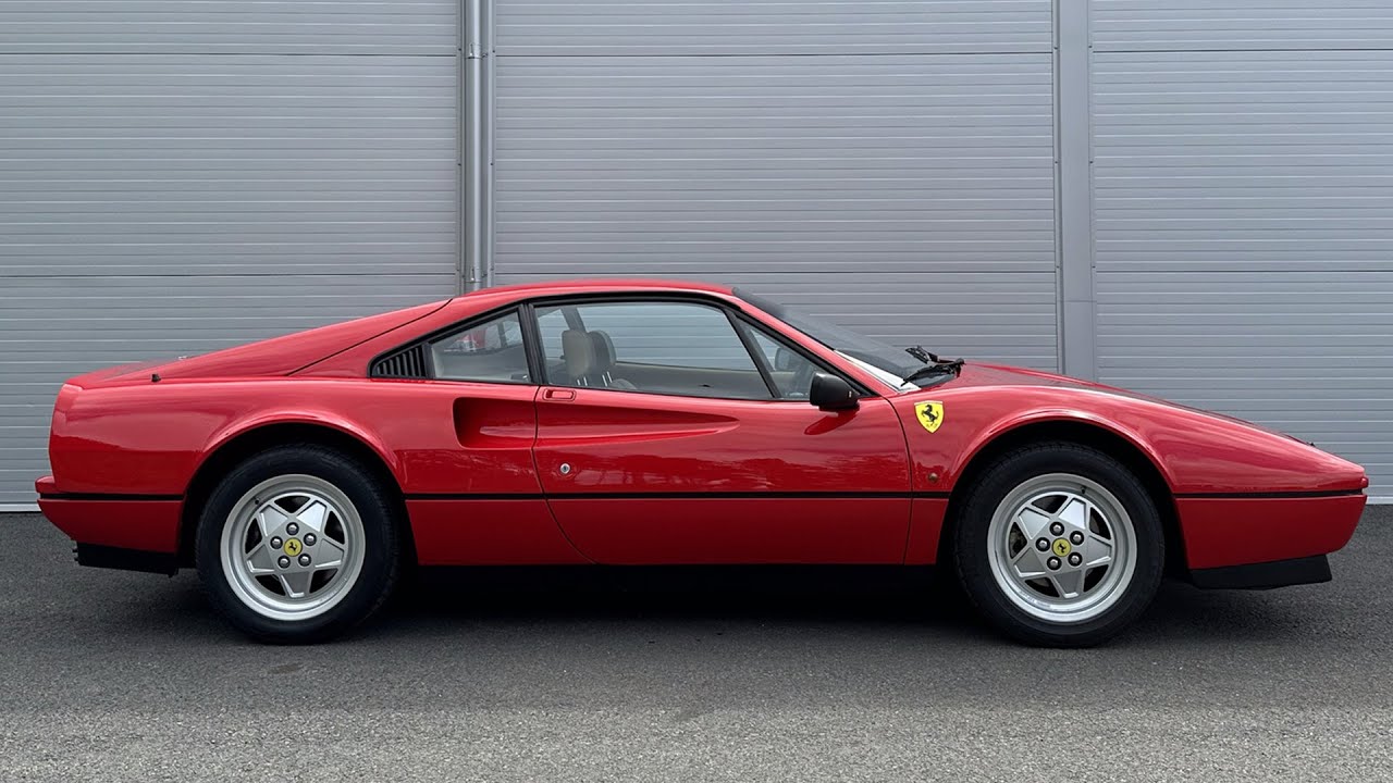 Ferrari 328 GTB from 1988 – Driving and Interior & Exterior Walkaround