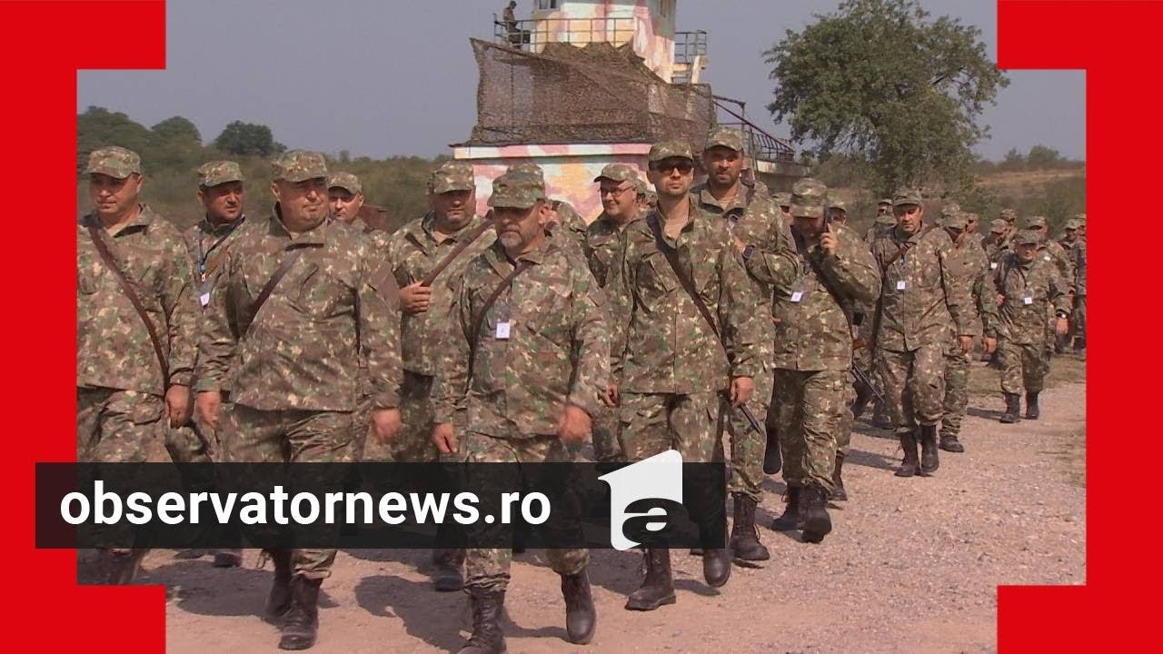 Imagini cu sutele de rezervişti, chemaţi la arme după zeci de ani. 
