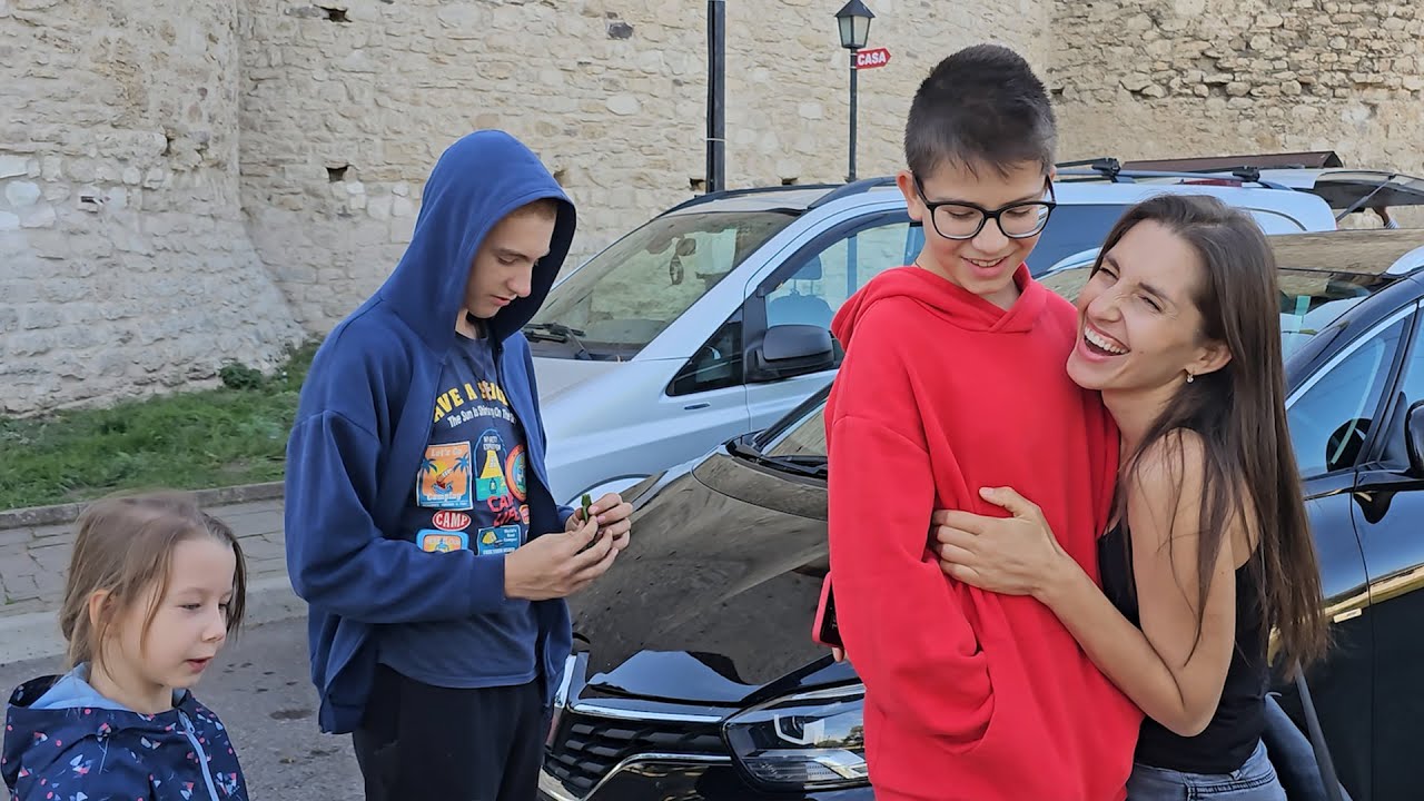 Am găsit ceva misterios la cetate! Ce s a întâmplat pe drum spre sat?