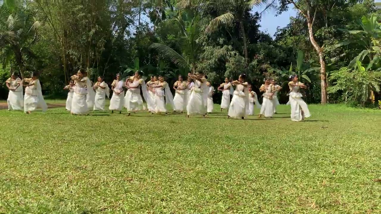 සාරි පොඩිත්තක් ඇදගෙන  Dancing Song උරුමය තාල වසන්තය 