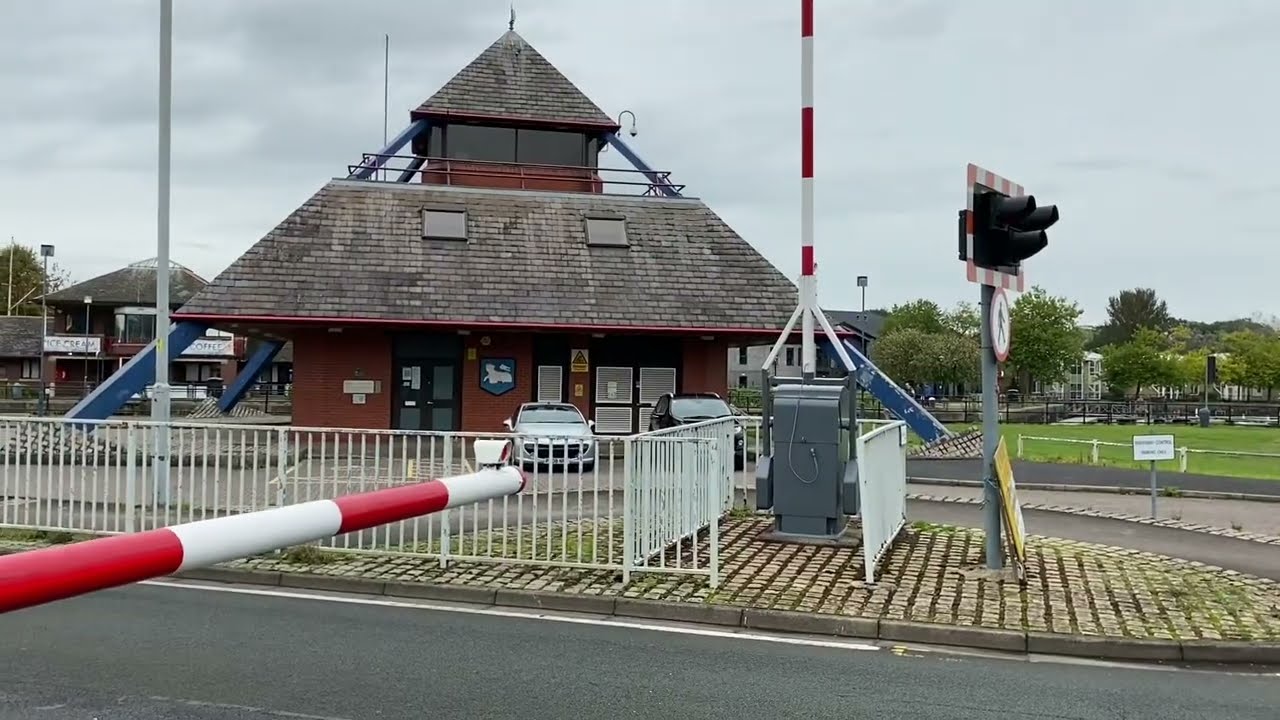 Preston docks / Navigation way swing bridge opening