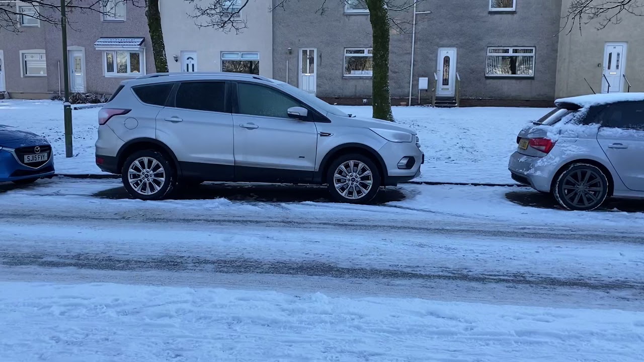 Ford Kuga 2.0 td titanium AWD cold start